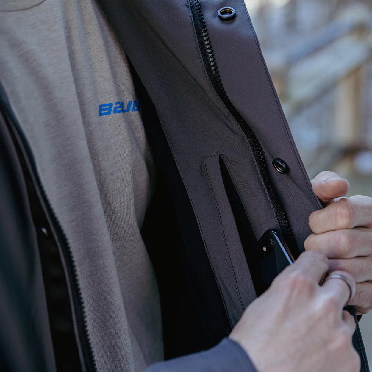 BAUER TEAM TRAVEL COAT SENIOR - Image 3